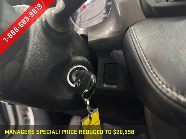 Used 2018 Toyota RAV4 XLE AWD/4WD image 21