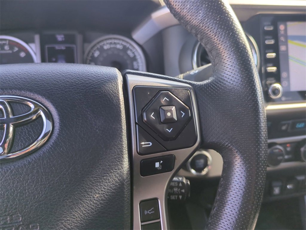 Used 2020 Toyota Tacoma Limited image 31