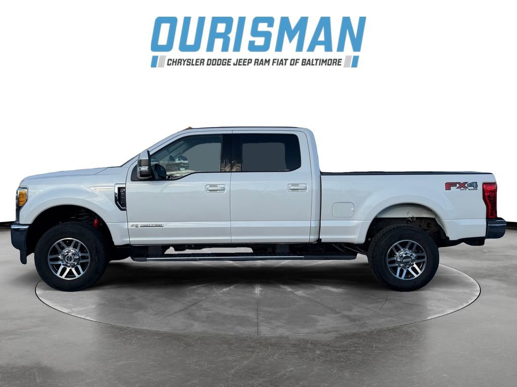 Used 2017 Ford F250 Lariat w/ Lariat Value Package image 3