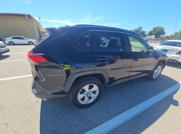 Used 2019 Toyota RAV4 XLE w/ Convenience Package AWD/4WD image 2
