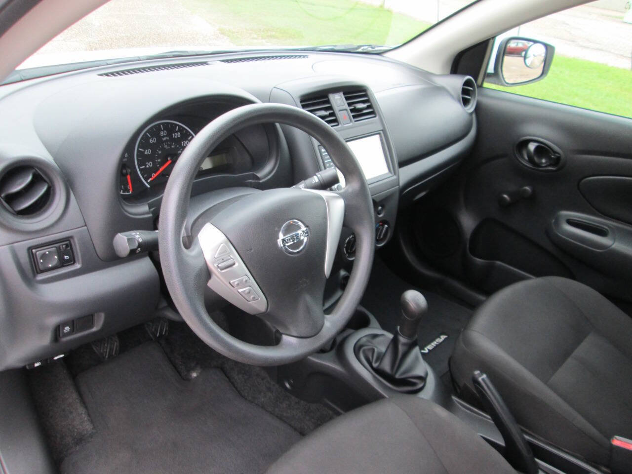 Used 2019 Nissan Versa S FWD image 23