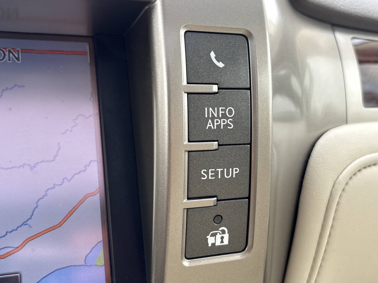 Used 2014 Lexus GX 460 w/ Premium Package AWD/4WD image 8
