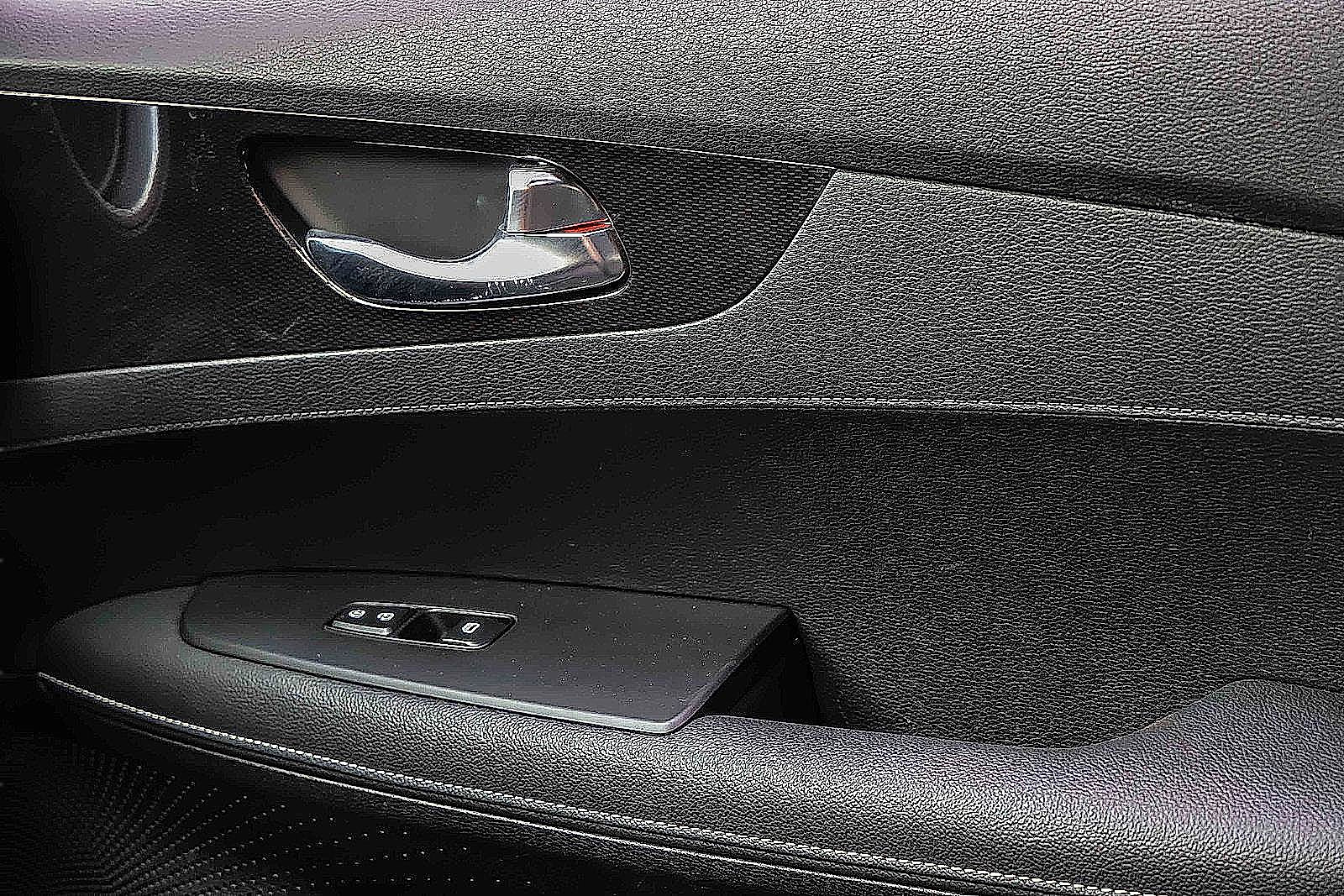 Certified 2023 Kia Forte GT-Line w/ GT-Line Premium Package image 17