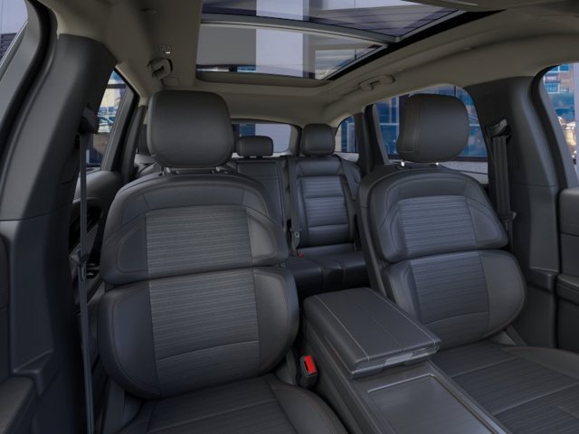 New 2026 Lincoln Nautilus Reserve AWD/4WD image 12