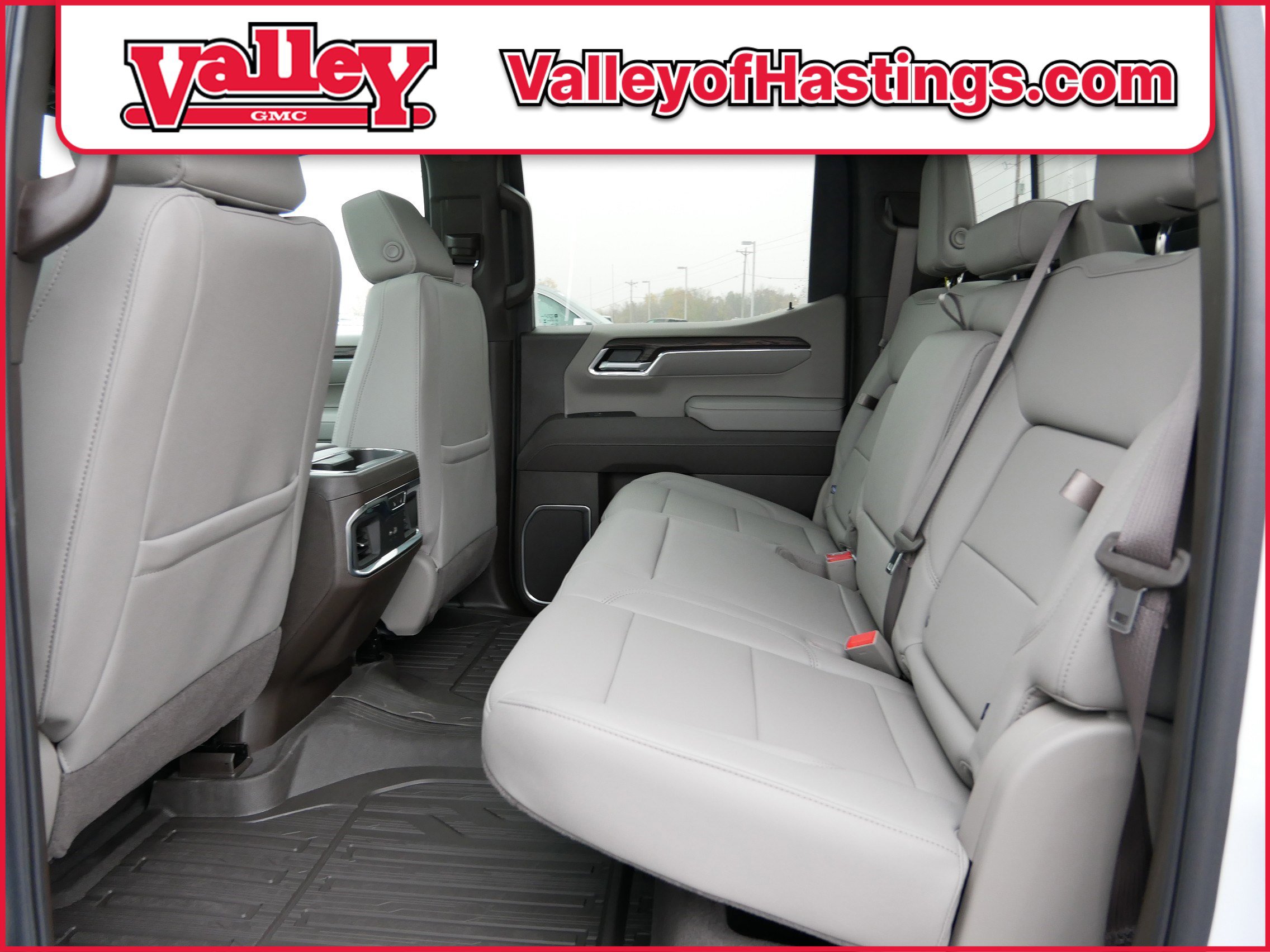 New 2026 GMC Sierra 1500 SLT w/ SLT Premium Plus Package image 8