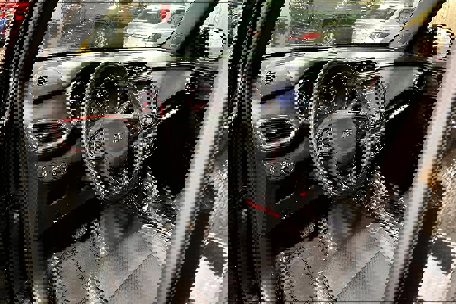 Used 2021 Chevrolet TrailBlazer RS w/ Sun and Liftgate Package AWD/4WD image 18