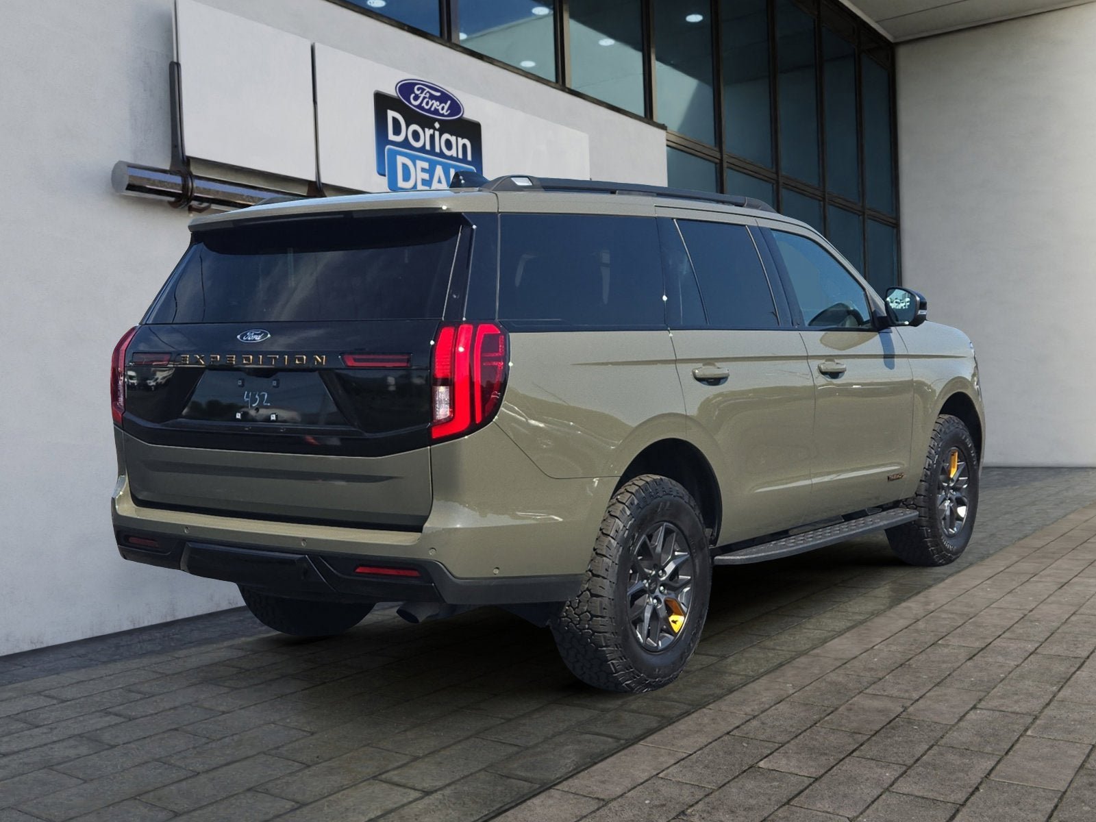 Certified 2025 Ford Expedition Tremor AWD/4WD image 3