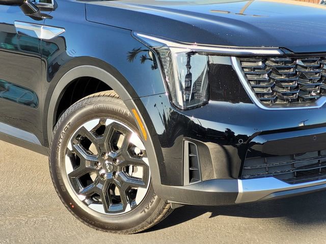 New 2026 Kia Sorento S image 3