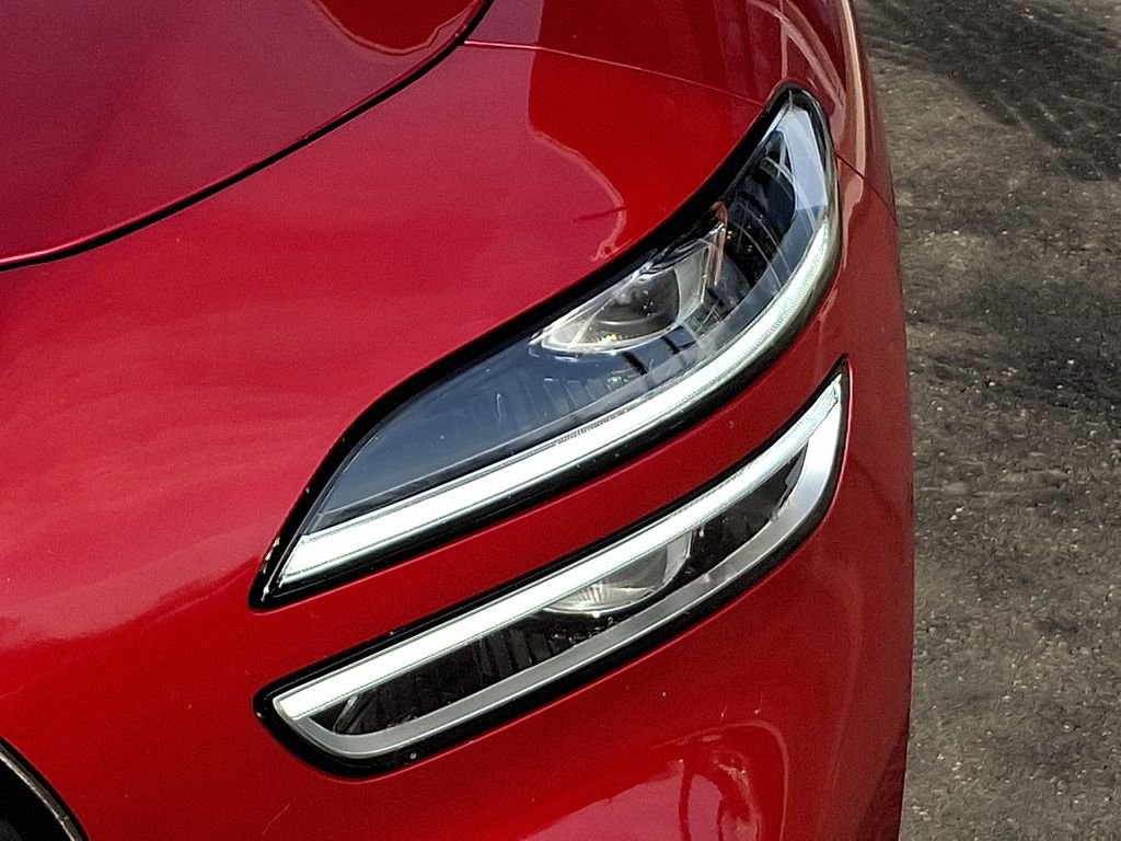 Used 2023 Genesis G70 3.3T w/ Sport Advanced Package image 9