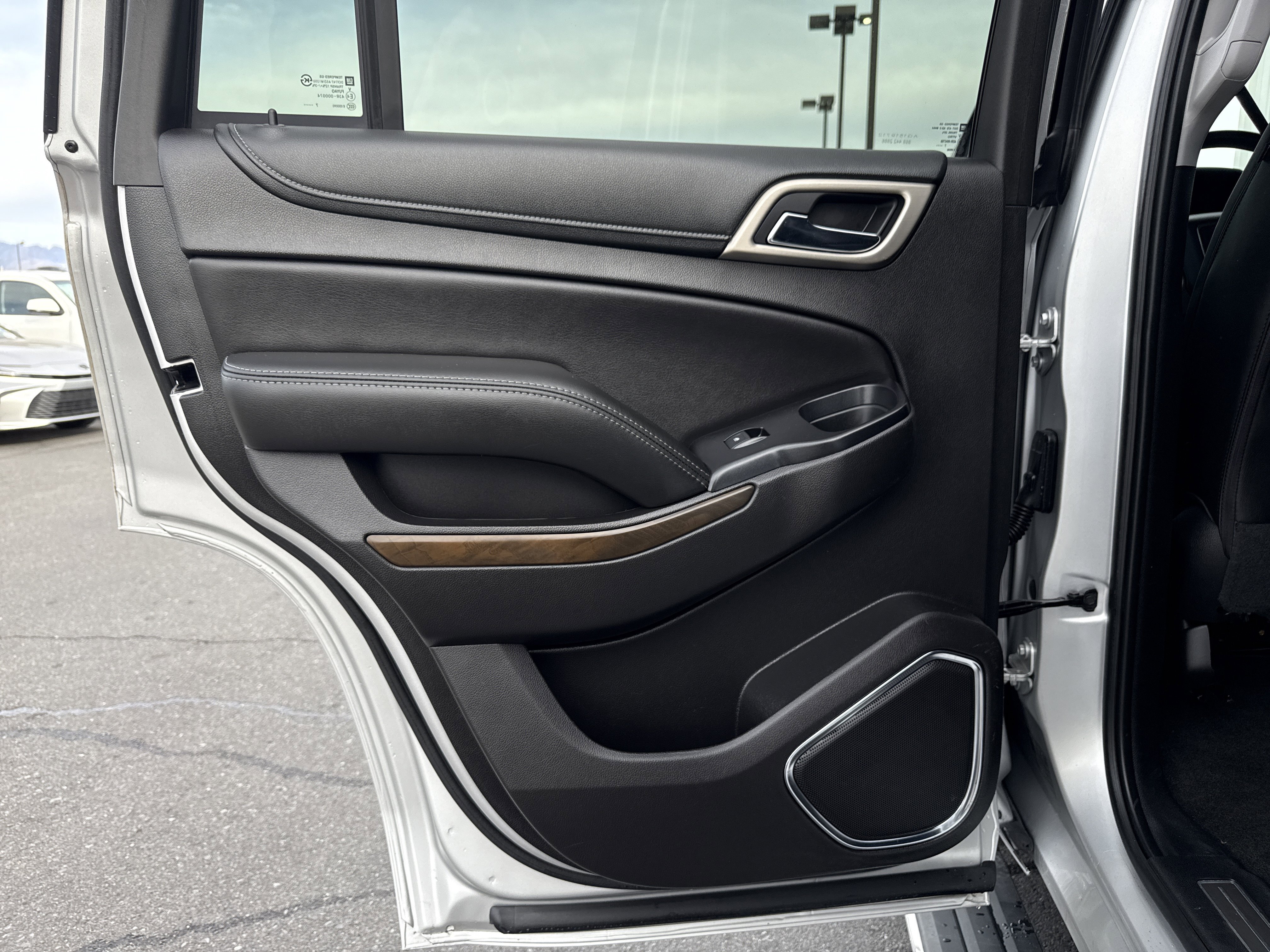 Used 2018 GMC Yukon Denali w/ Open Road Package image 25