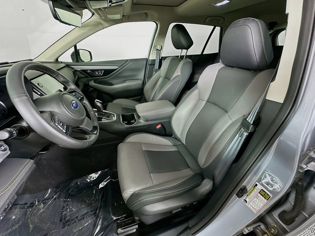 Certified 2025 Subaru Outback Onyx Edition image 28