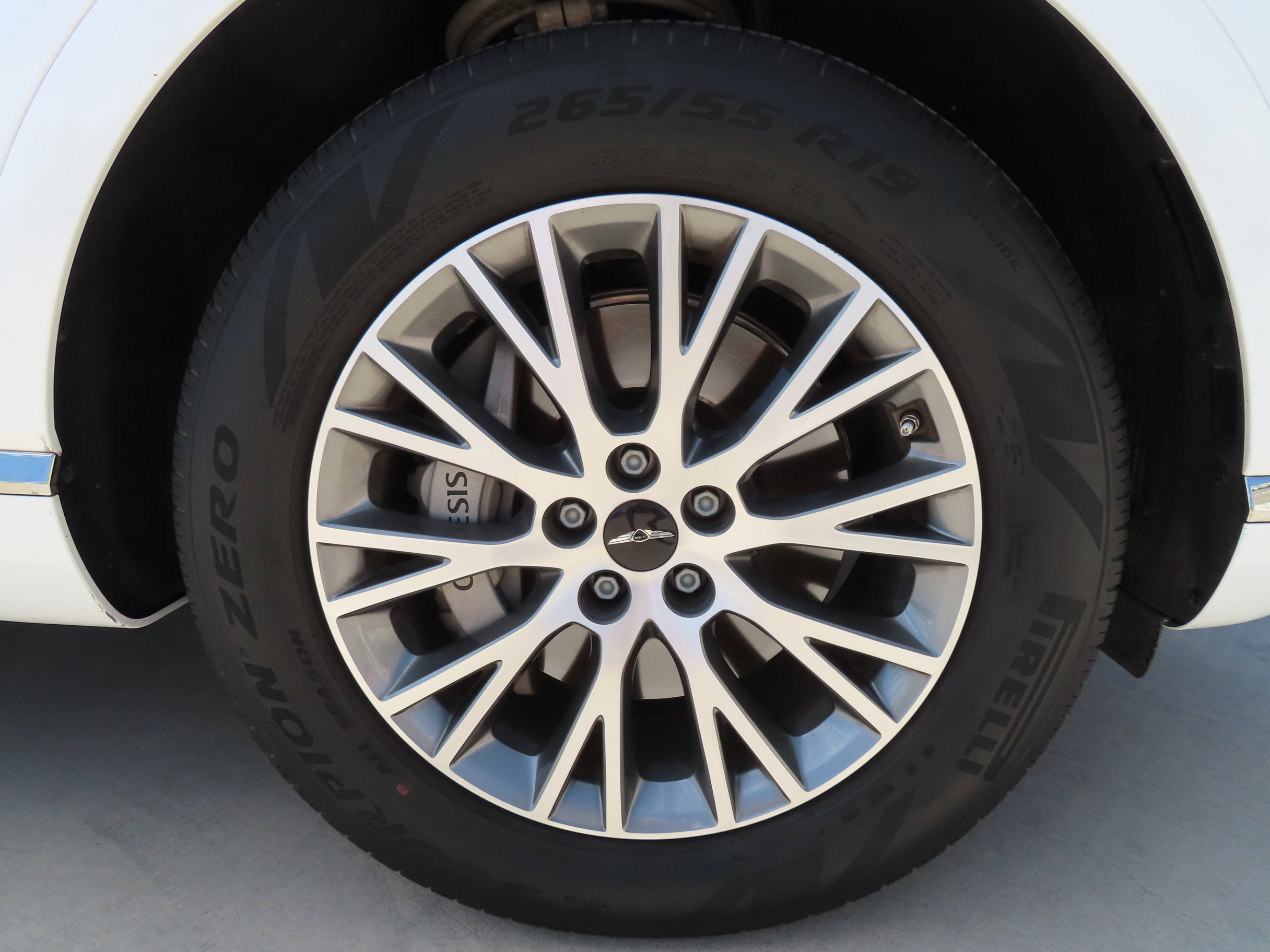 Used 2025 Genesis GV80 2.5T Standard AWD/4WD image 11