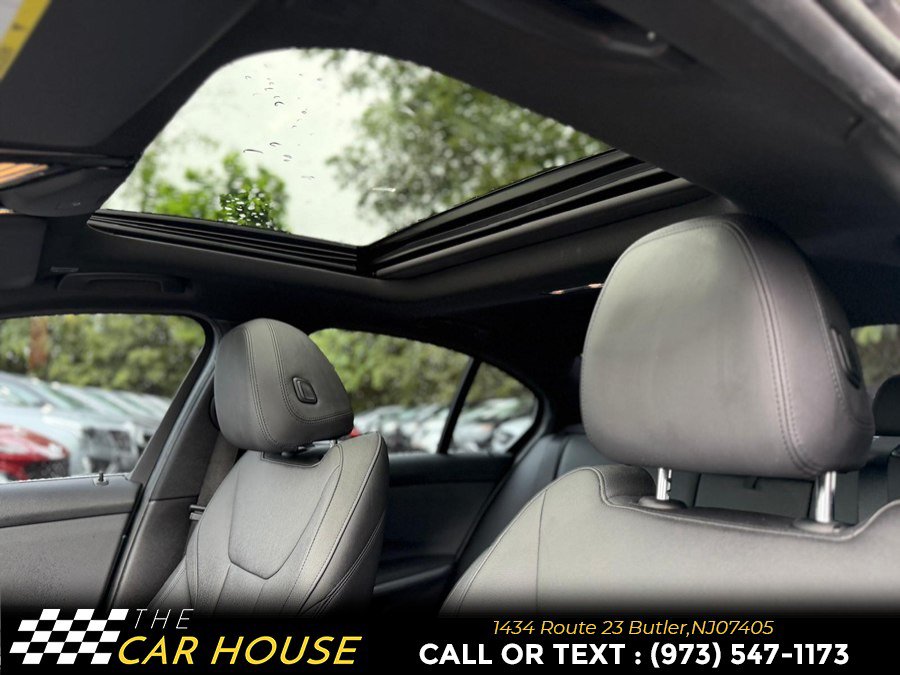 Used 2021 BMW 330i xDrive Sedan w/ Convenience Package AWD/4WD image 17