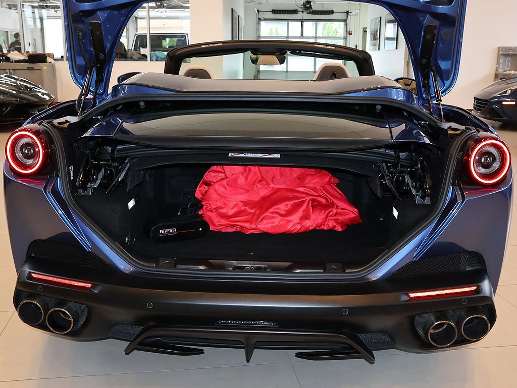 Certified 2020 Ferrari Portofino RWD image 88