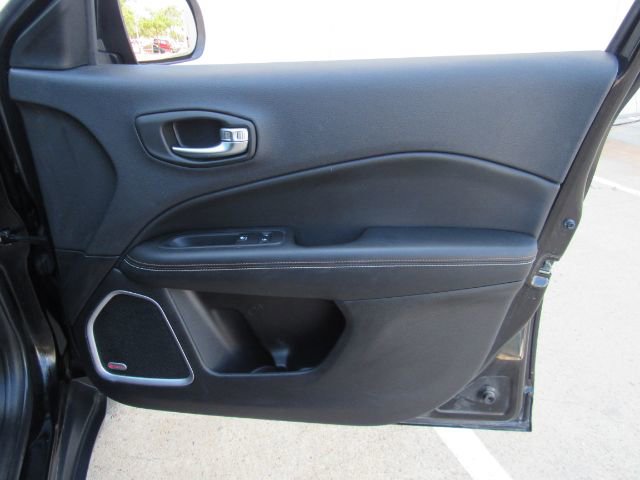 Used 2018 Jeep Compass Latitude w/ Popular Equipment Group image 20