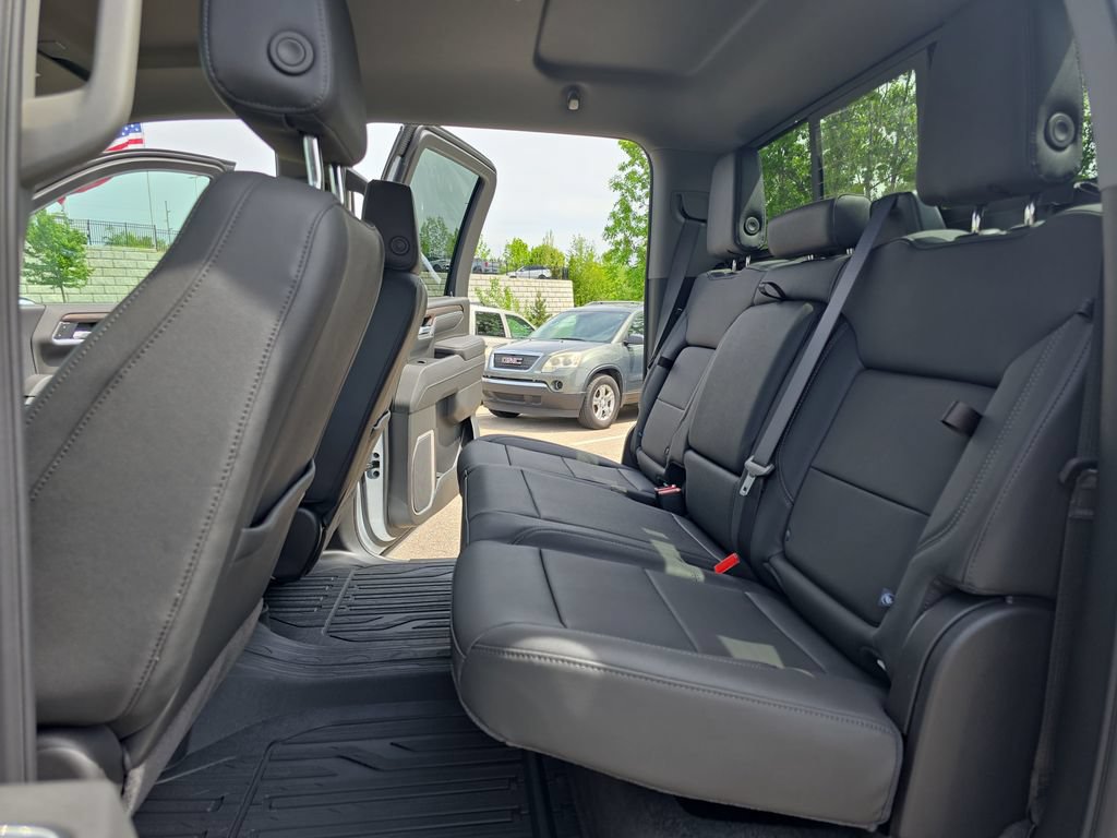 New 2026 GMC Sierra 2500 SLT w/ SLT Premium Package AWD/4WD image 14