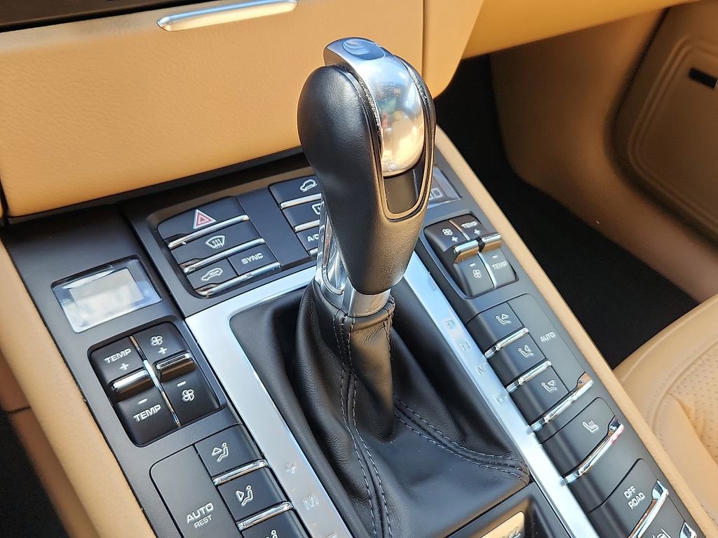 Used 2018 Porsche Macan Sport Edition image 15