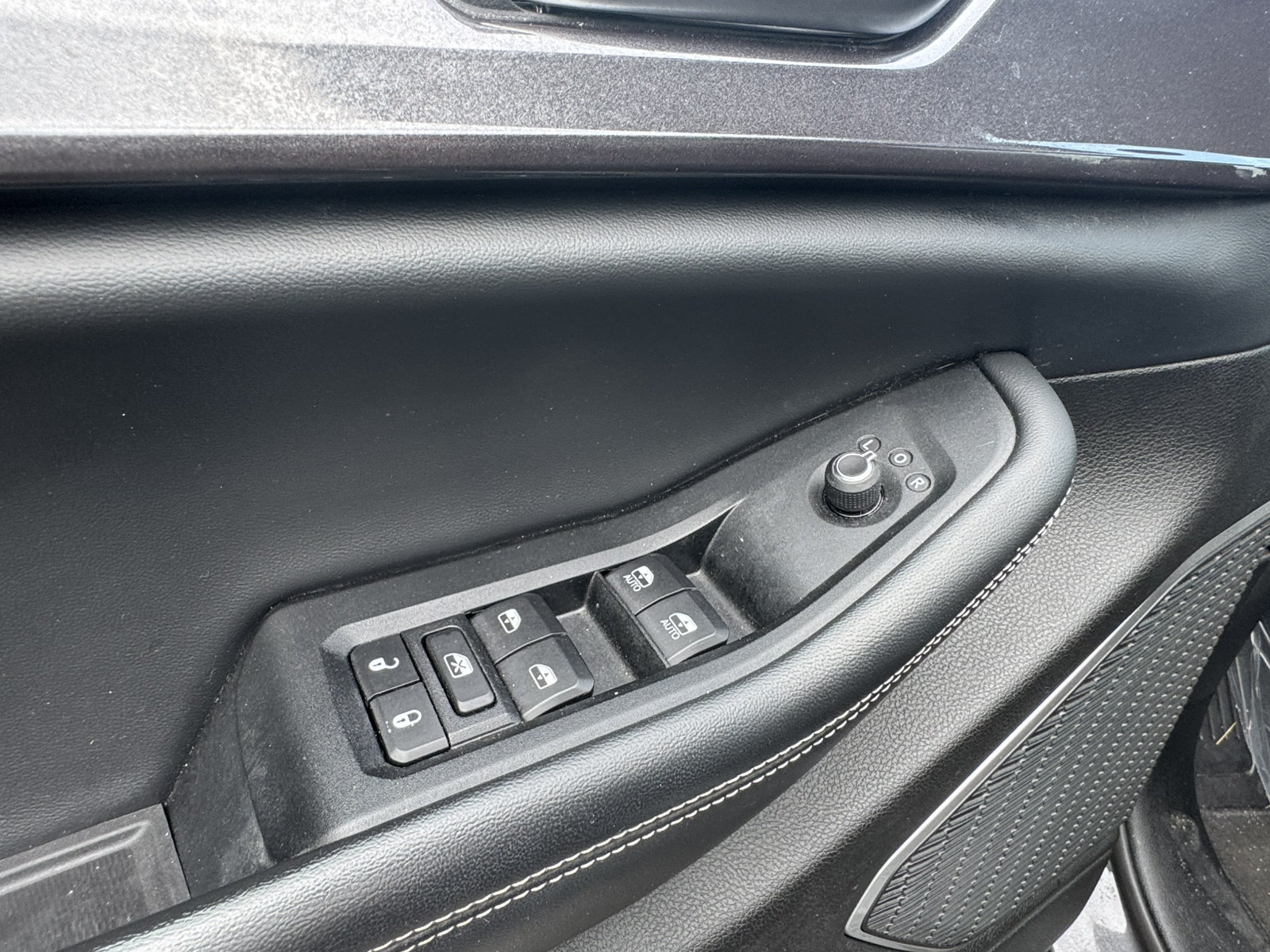 Used 2022 Jeep Grand Cherokee L Laredo AWD/4WD image 12