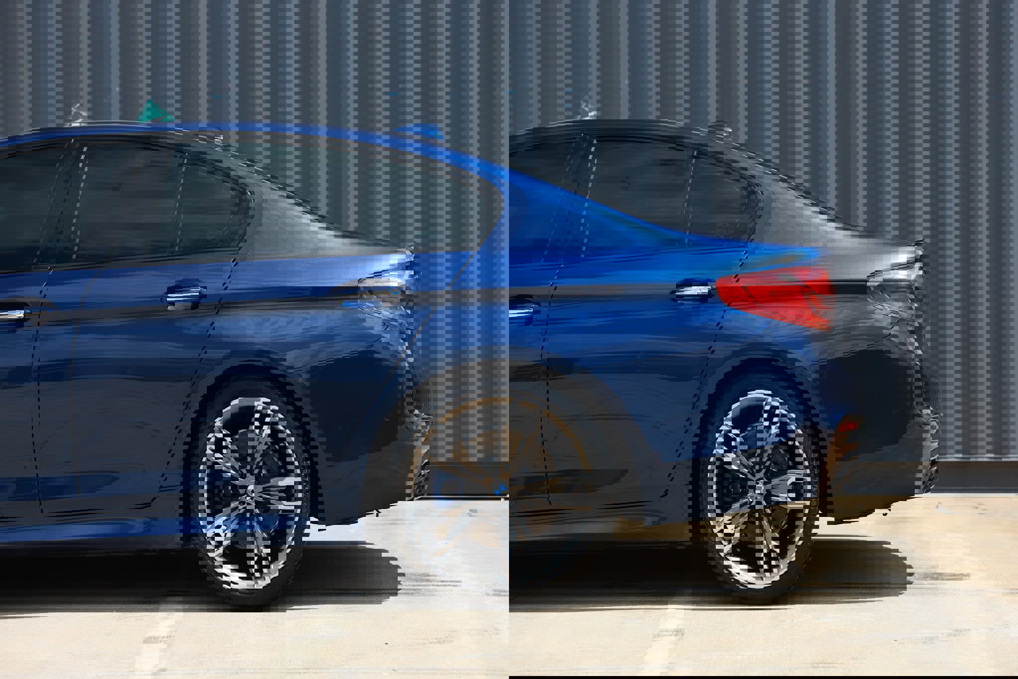 Used 2018 BMW M550i xDrive image 34