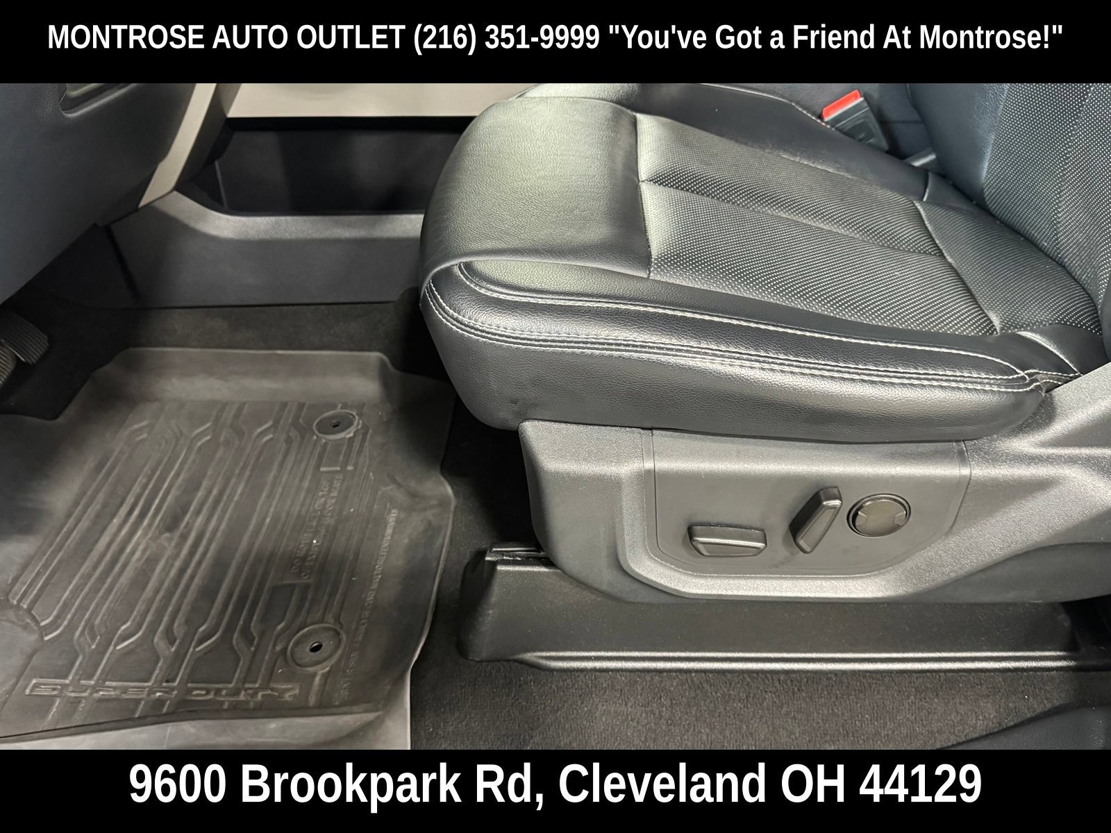 Used 2022 Ford F250 Lariat w/ Black Appearance Package AWD/4WD image 18