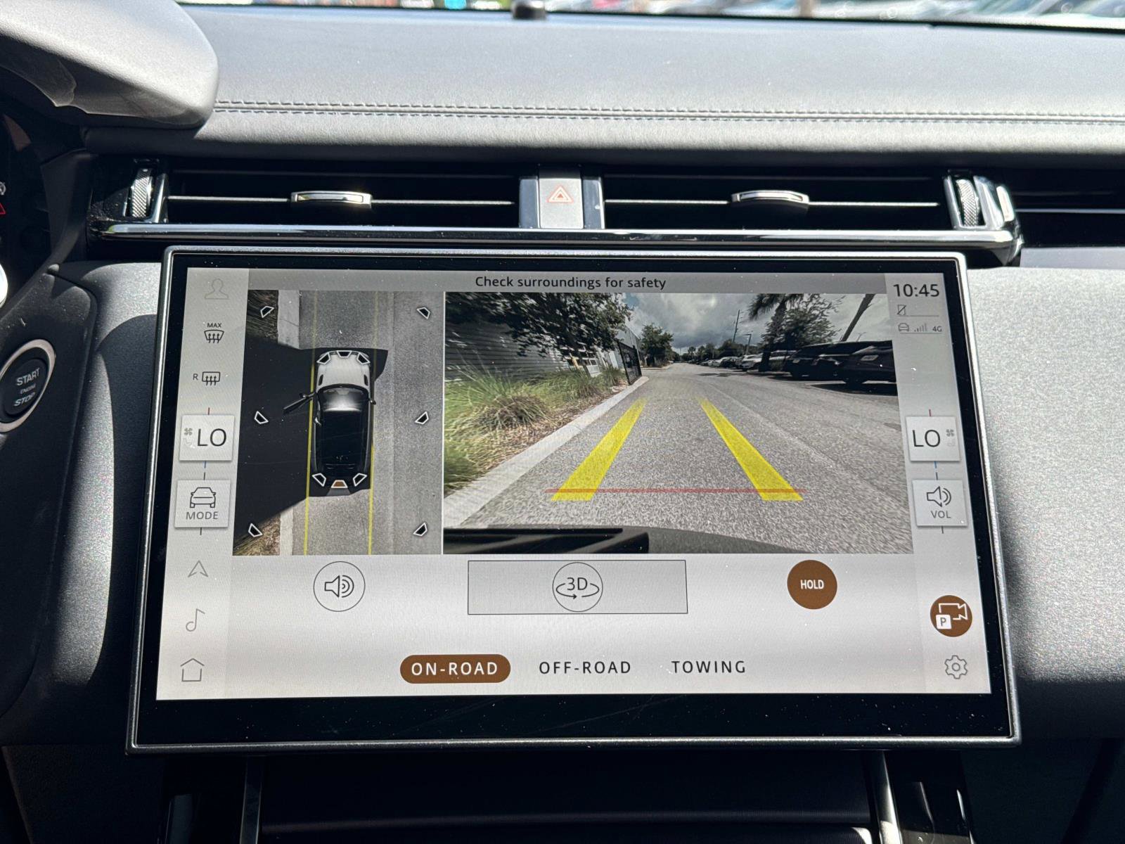 New 2026 Land Rover Range Rover Velar Dynamic SE image 24