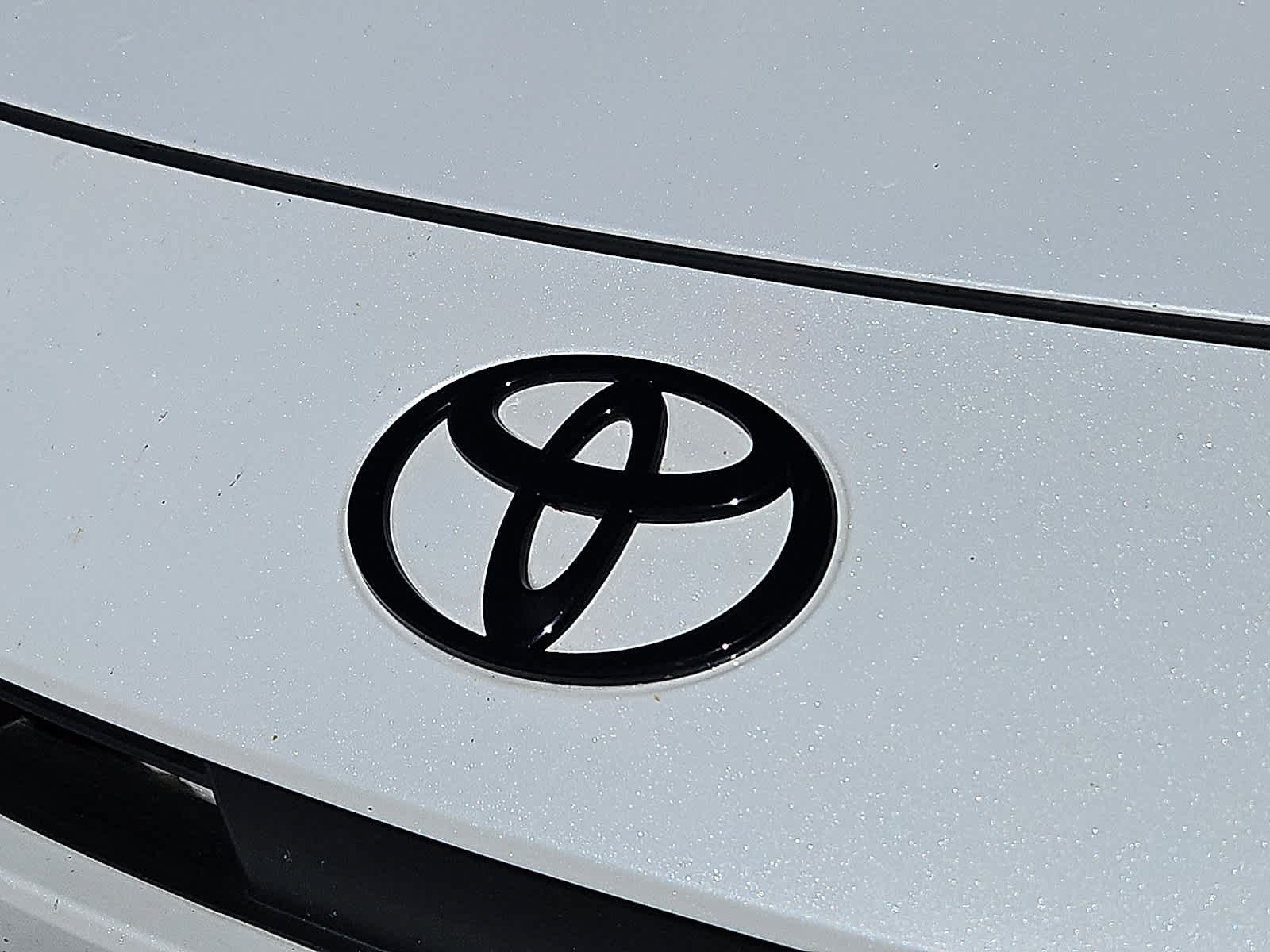 Used 2026 Toyota Prius AWD image 35