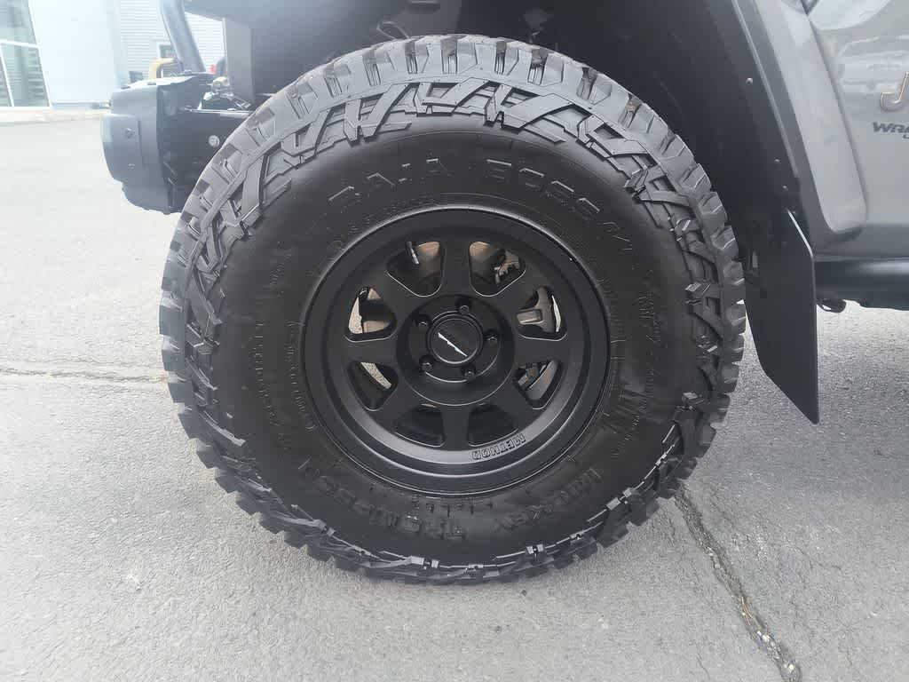 Used 2022 Jeep Wrangler Unlimited Rubicon w/ Xtreme Recon 35" Tire Package image 10