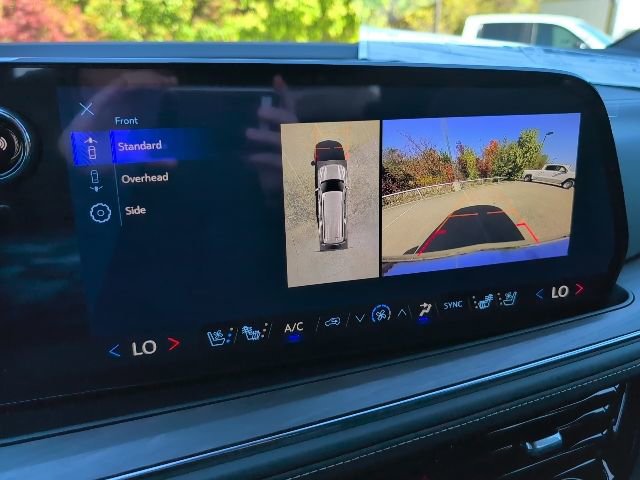 New 2026 Chevrolet Suburban Premier image 29