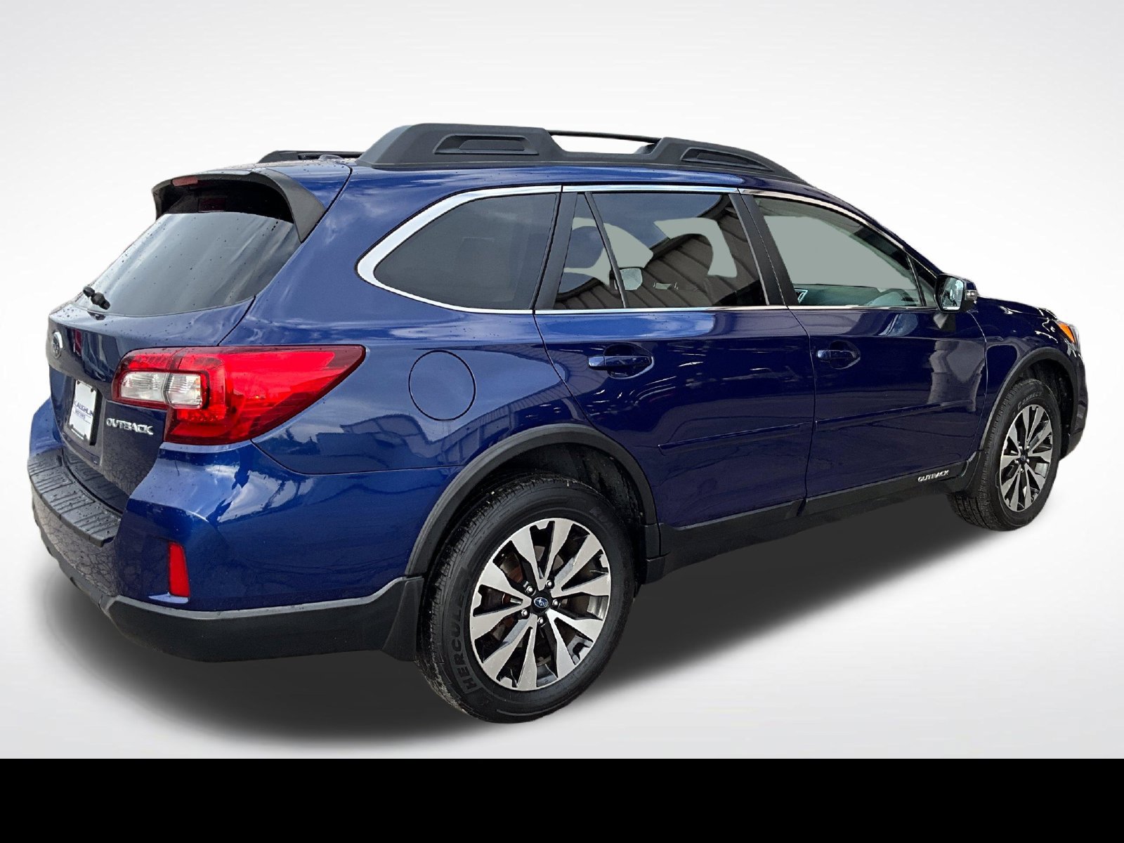 Used 2015 Subaru Outback 2.5i Limited AWD/4WD image 5