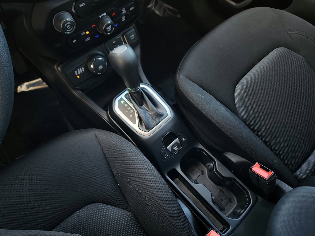 Used 2020 Jeep Renegade Sport w/ Sport Appearance Group AWD/4WD image 15