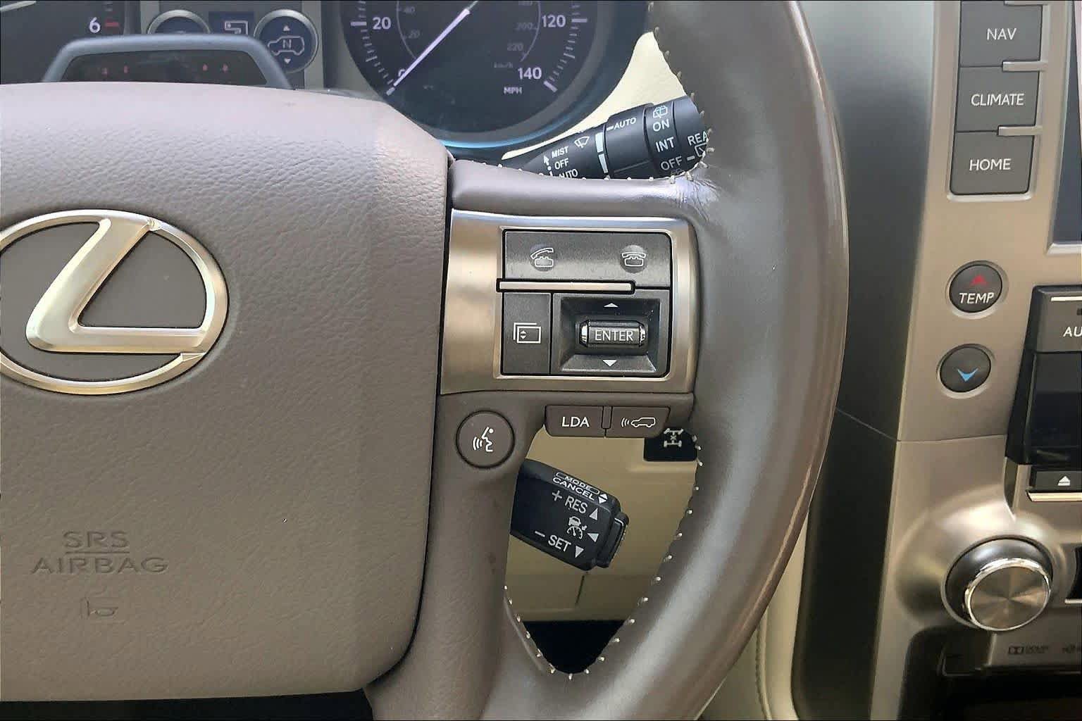 Used 2019 Lexus GX 460 Luxury AWD/4WD image 25