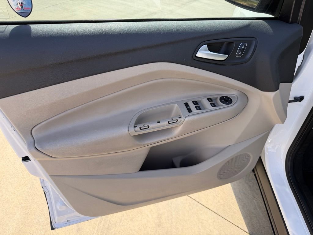 Used 2018 Ford Escape SE image 12