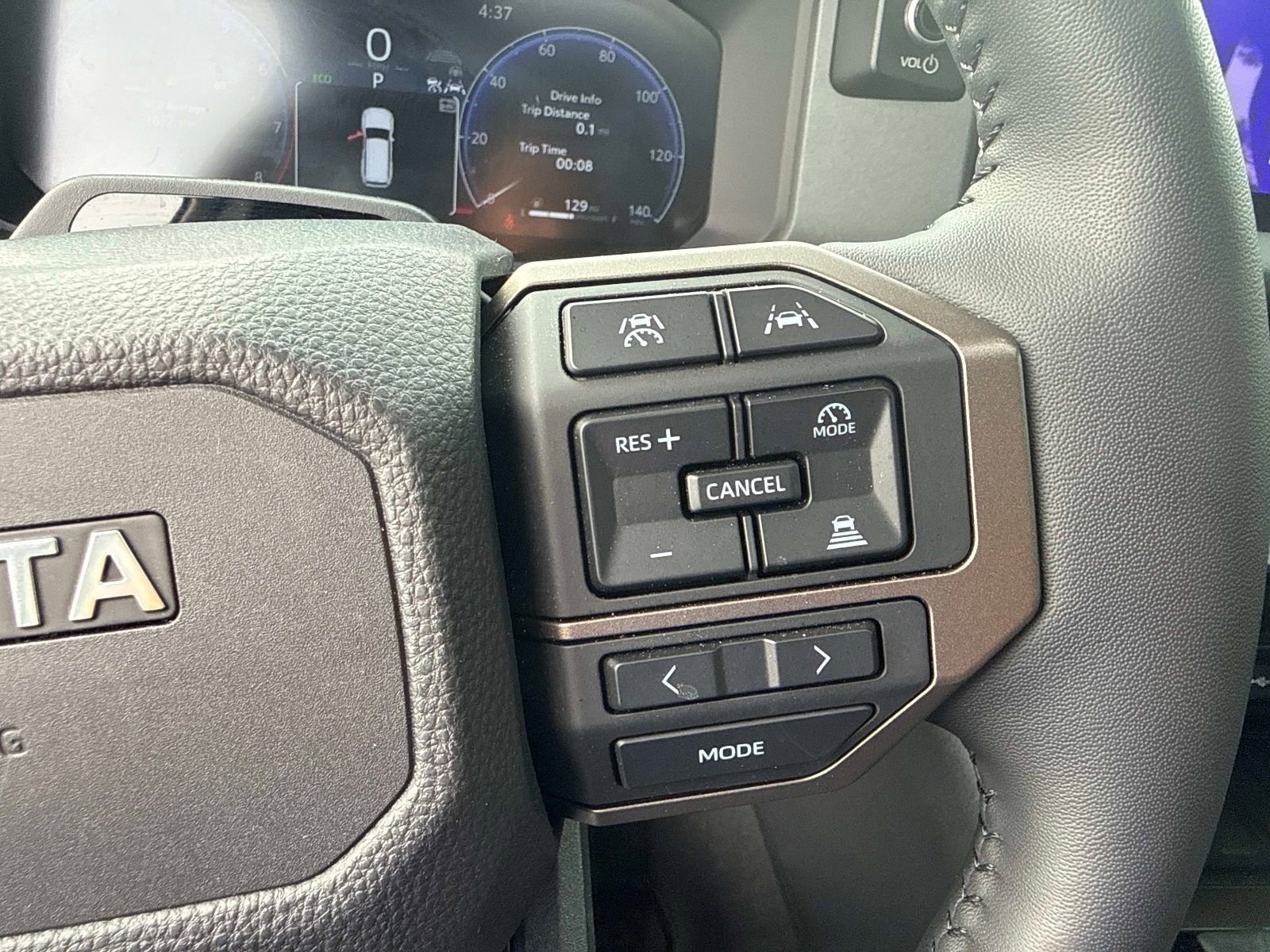 Used 2025 Toyota Land Cruiser w/ Premium Package image 27