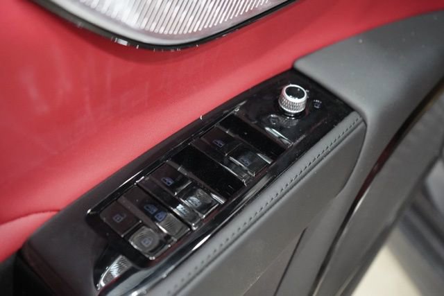 New 2025 Maserati Grecale GT image 18