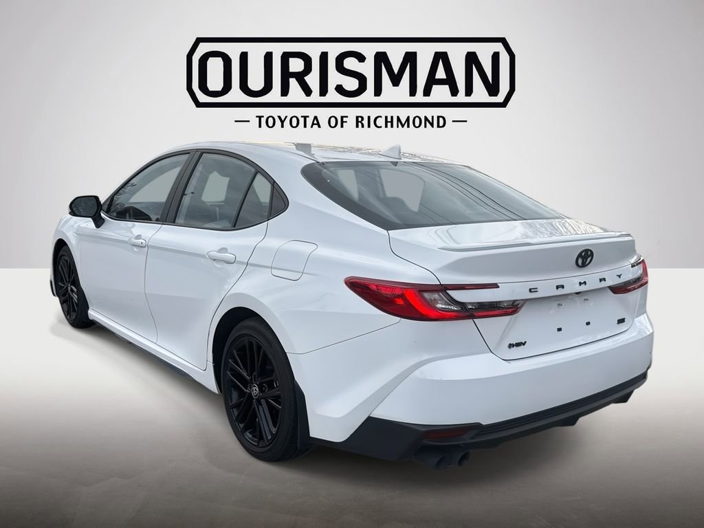 Certified 2025 Toyota Camry SE w/ Convenience Package image 5