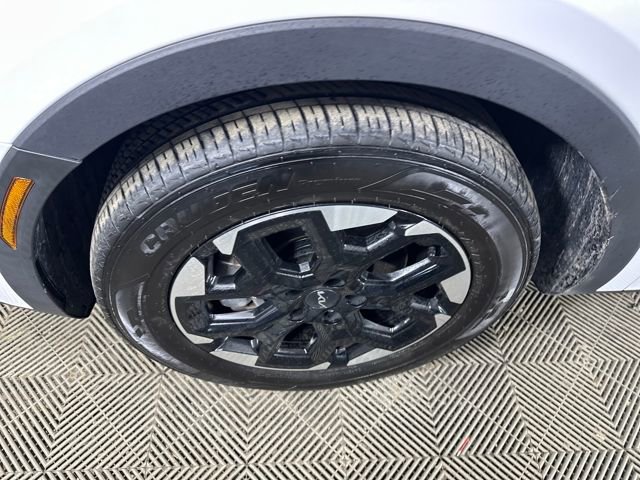 Used 2024 Kia Sorento S w/ Panoramic Sunroof Package image 10