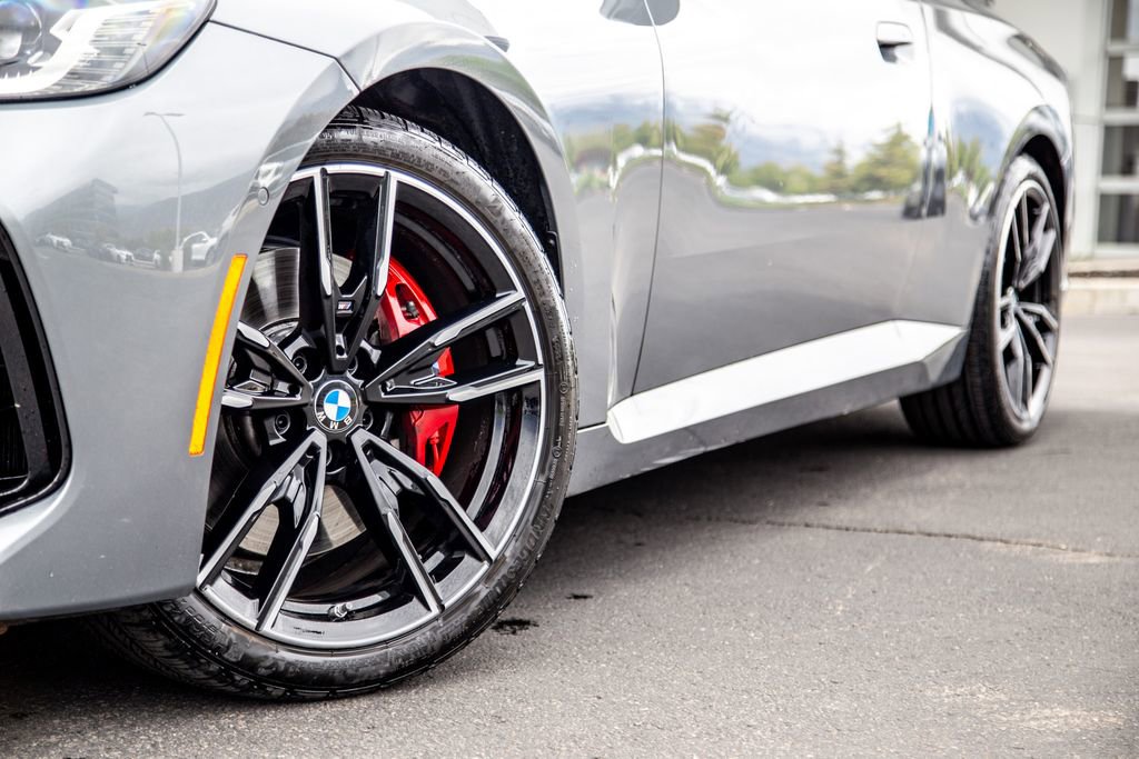 Used 2026 BMW M240i xDrive Coupe AWD/4WD image 9
