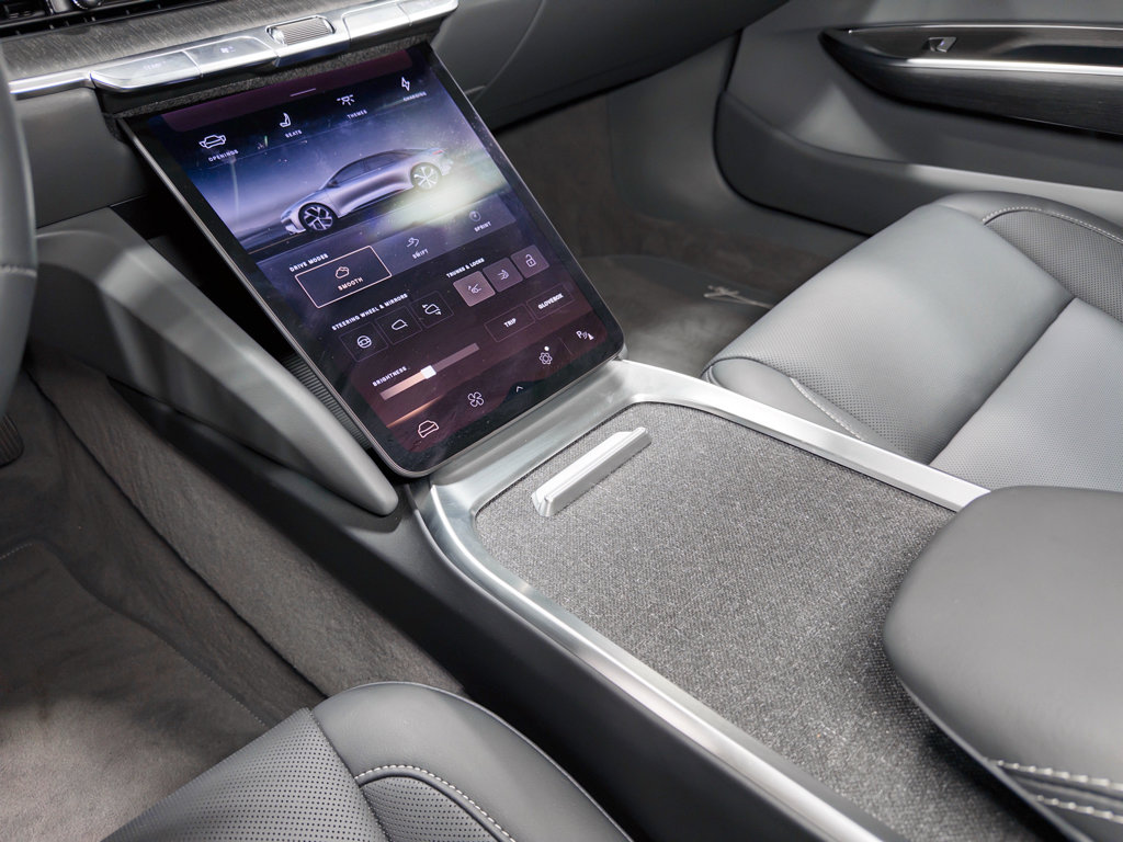 Used 2025 Lucid Air Pure image 20