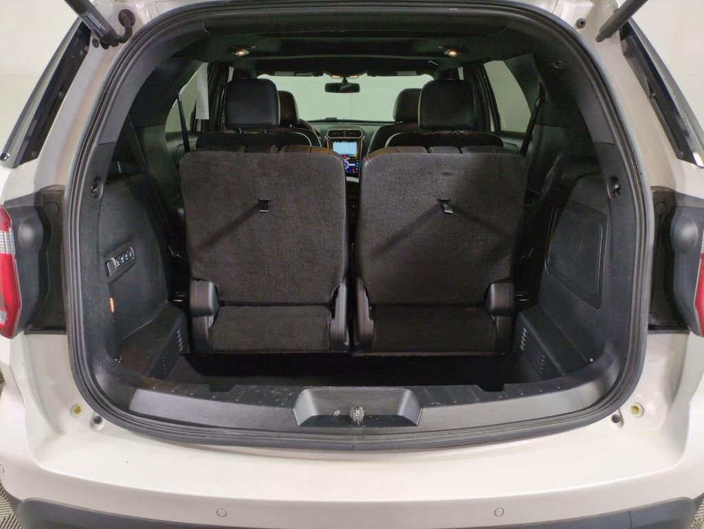 Used 2017 Ford Explorer Sport w/ Equipment Group 401A AWD/4WD image 23