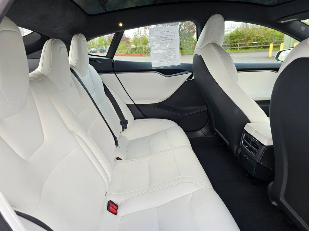 Used 2020 Tesla Model S Long Range image 15