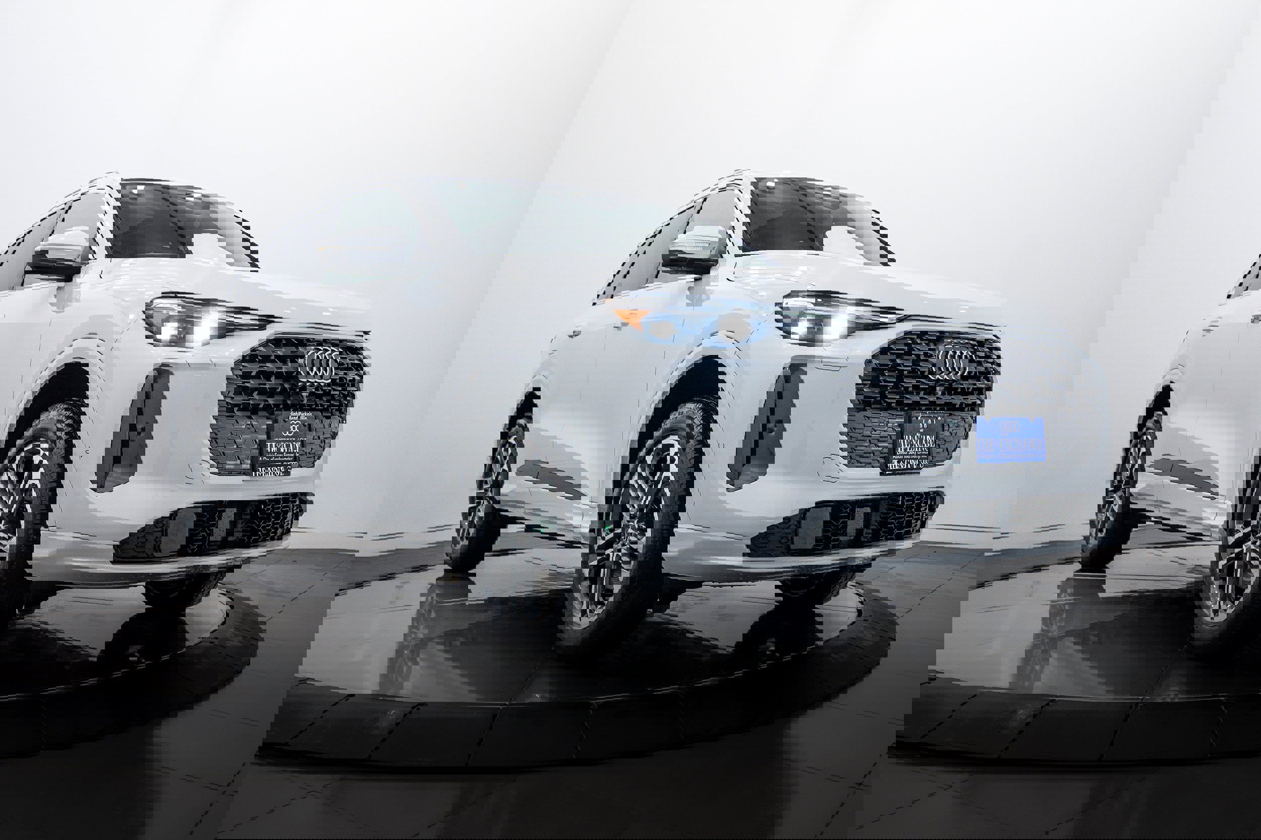 New 2025 Audi Q5 Premium Plus image 1