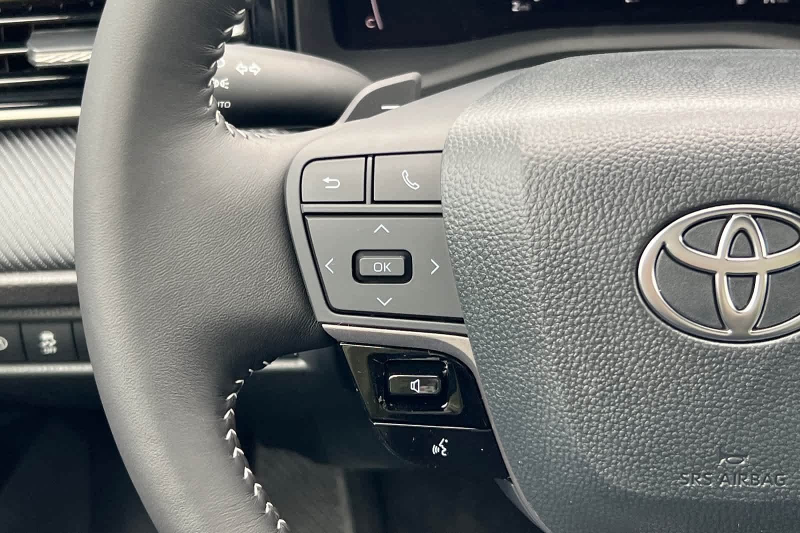 New 2026 Toyota Camry SE FWD image 25
