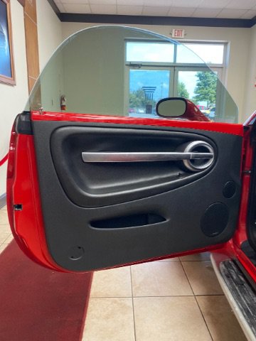 Used 2004 Chevrolet SSR w/ Preferred Equipment Group RWD image 12