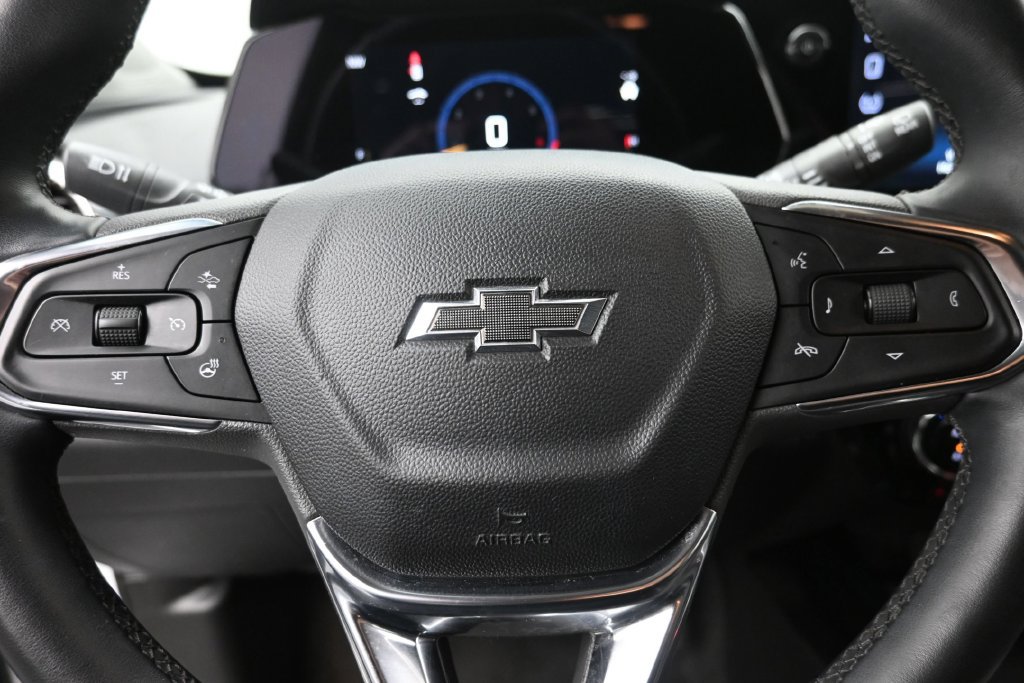 Used 2024 Chevrolet Trax ACTIV w/ Sunroof Package FWD image 17