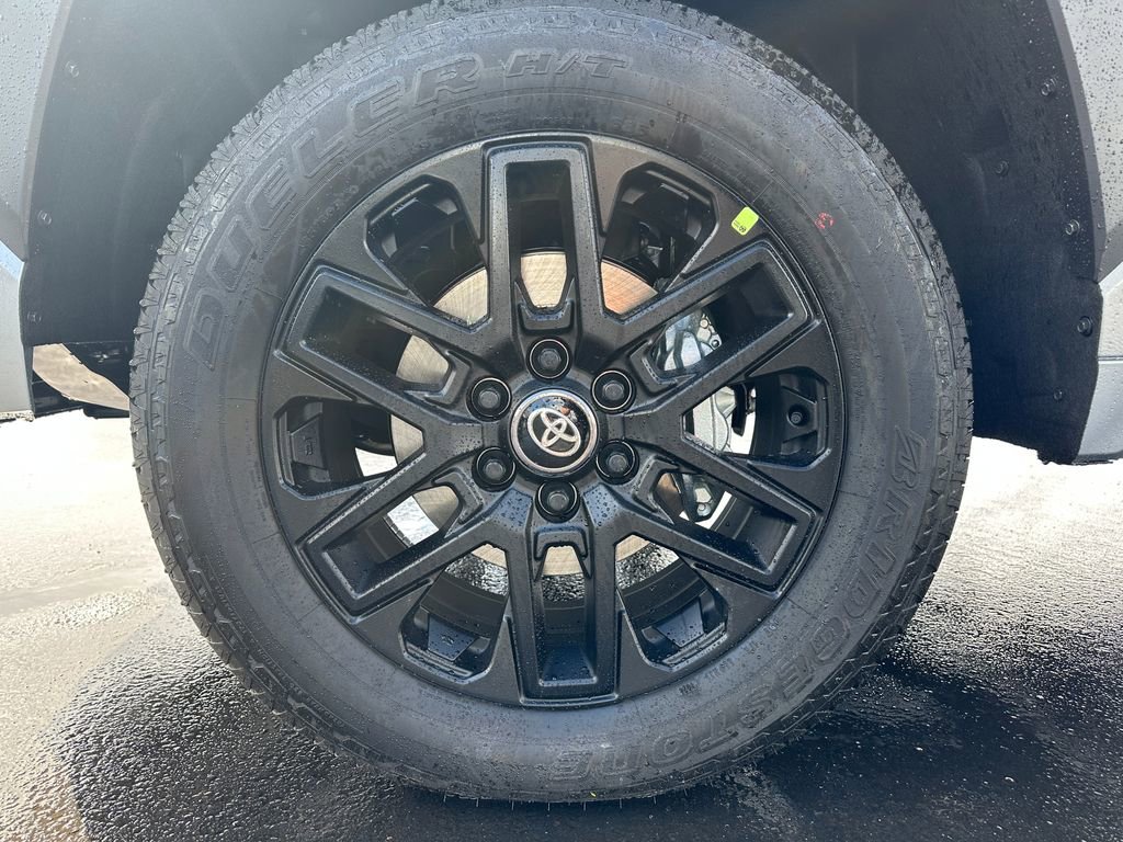 New 2026 Toyota Tundra Limited AWD/4WD image 12