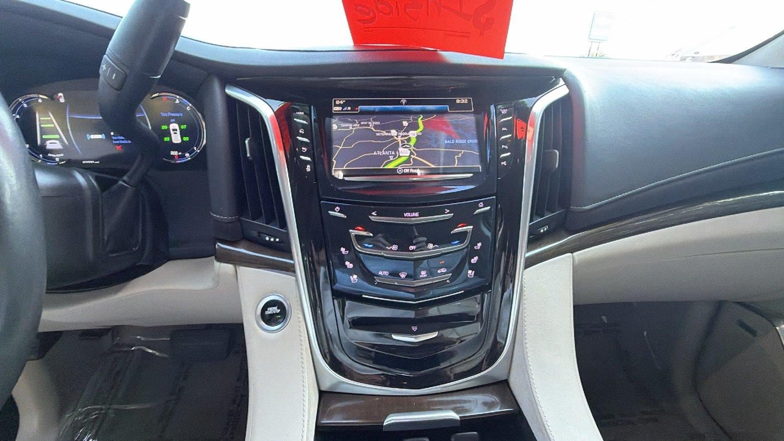 Used 2020 Cadillac Escalade Luxury RWD image 34