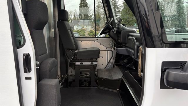 Used 2025 Chevrolet Brightdrop 400 w/ Battery Pack, Max Range image 16