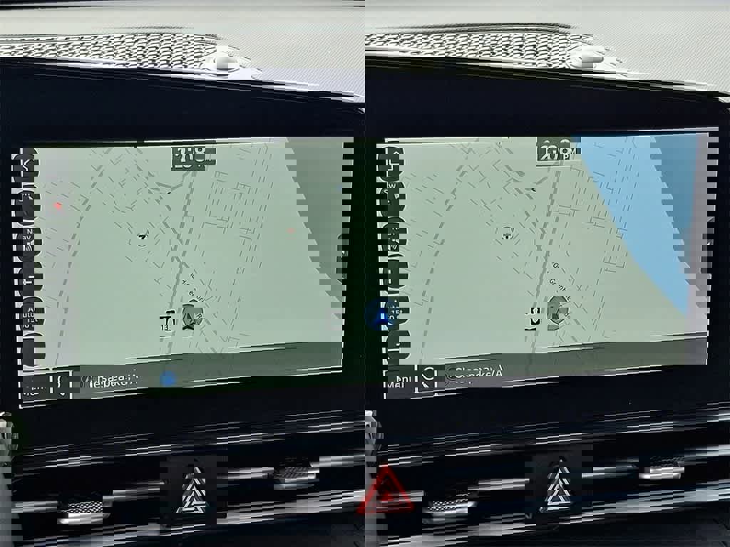 Used 2025 Hyundai Elantra Limited image 18