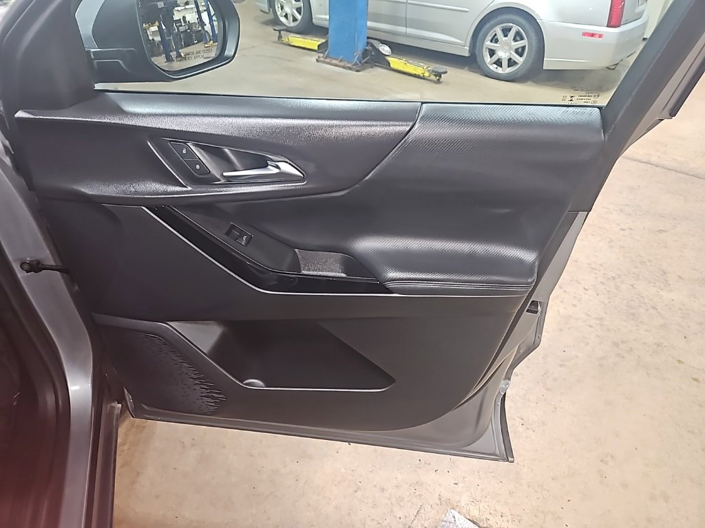 Certified 2025 Chevrolet Equinox LT image 31