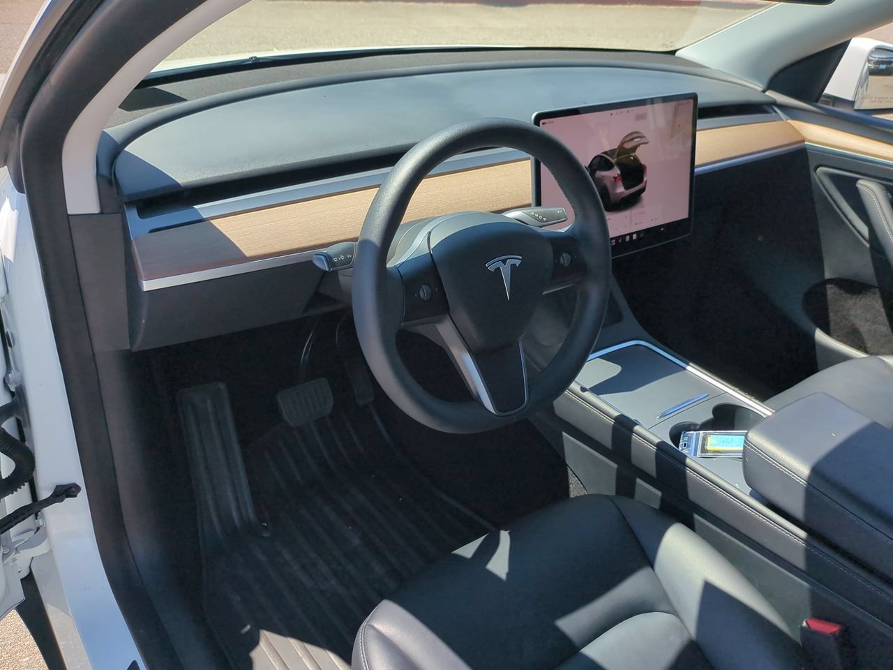 Used 2023 Tesla Model Y Long Range AWD/4WD image 10